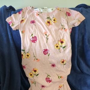 ruby and lace floral maternity dress size medium